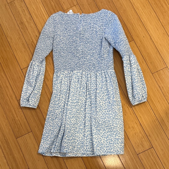 Elegant Blue Floral Mini Dress - Picture 3 of 3